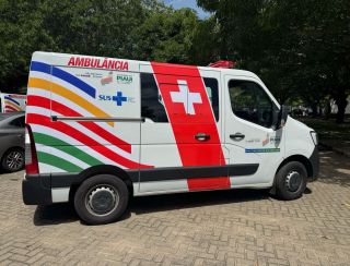 Sesapi entrega nova ambulância para o Hospital de Barras