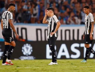 Botafogo perde para o Racing e se complica na Recopa Sul-Americana