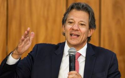 Pé-de-Meia não vai ser interrompido, diz Haddad