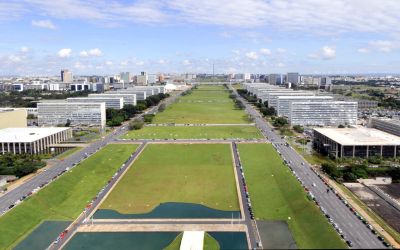 Participação da mulher no funcionalismo público federal sobe para 45%